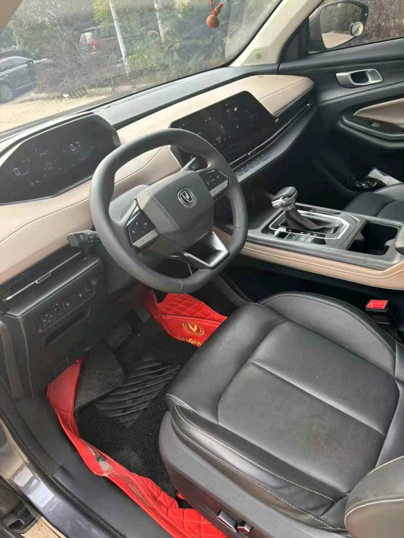 衡陽21年長安汽車CS557