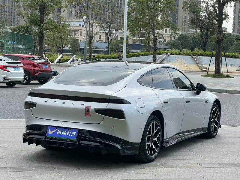 東莞23年小鵬汽車p77