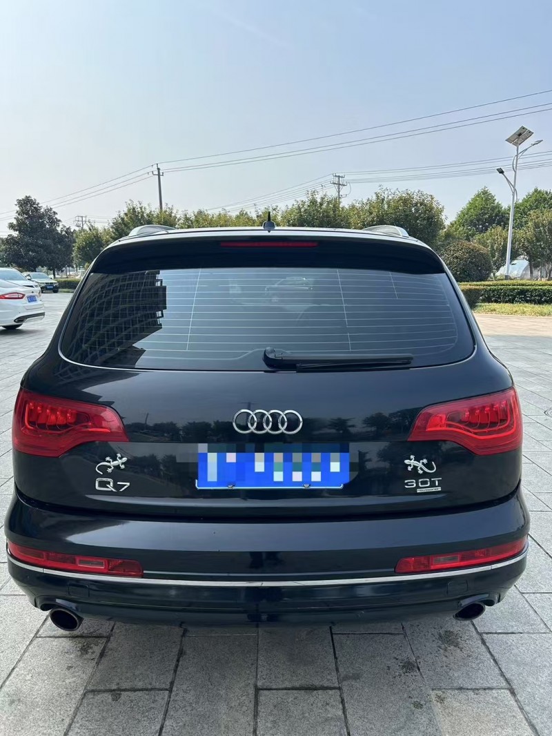 宜昌12年奧迪Q78