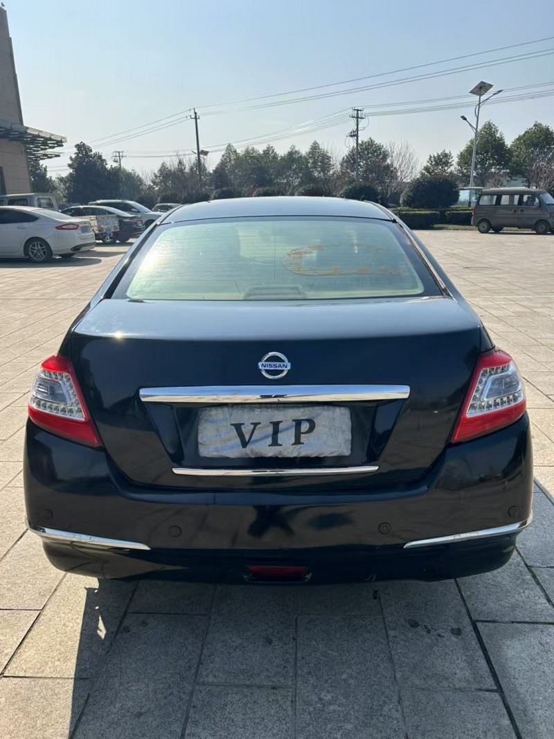 宜昌12年日產天籟8