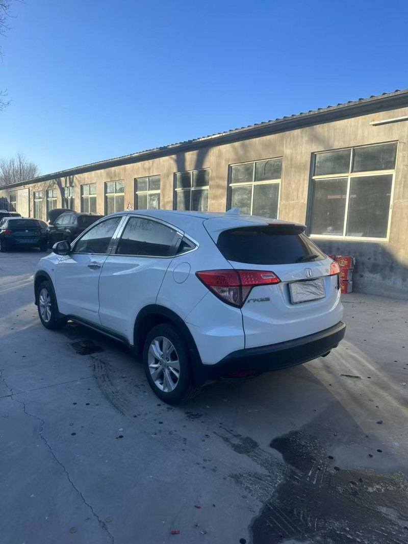 青岛19年本田缤智7