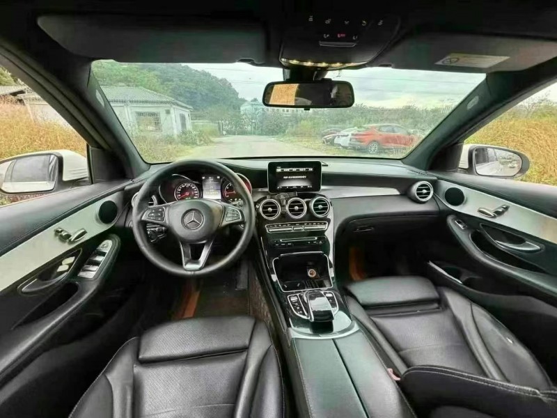 广州17年奔驰GLC7