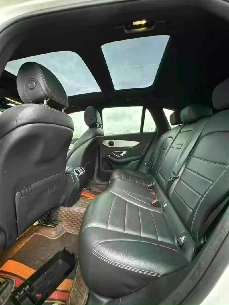 广州17年奔驰GLC8