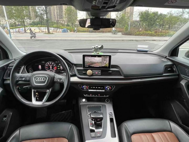 东莞20年奥迪Q56