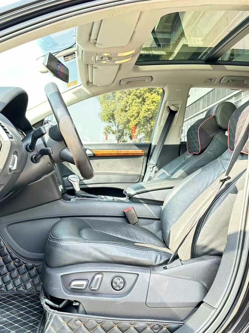 东莞15年奥迪Q74