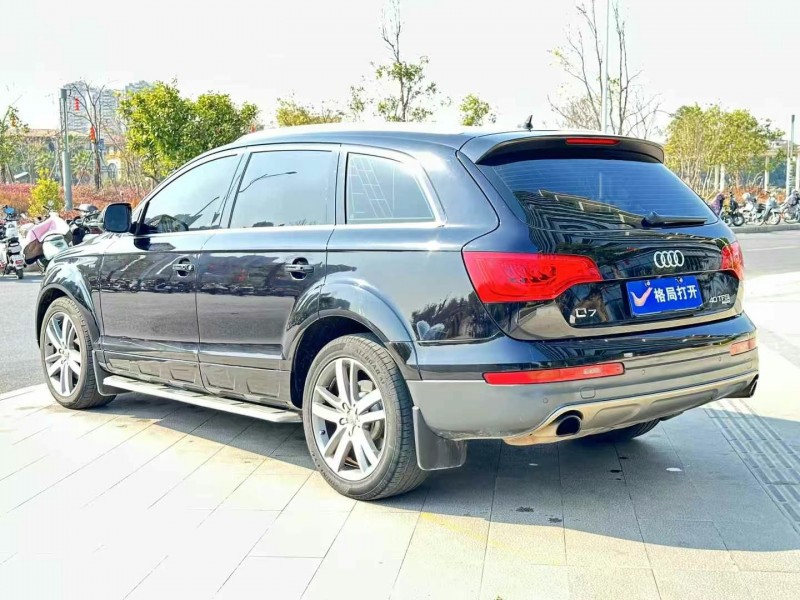 东莞15年奥迪Q78