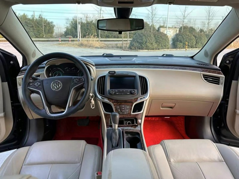 徐州14年别克君越4