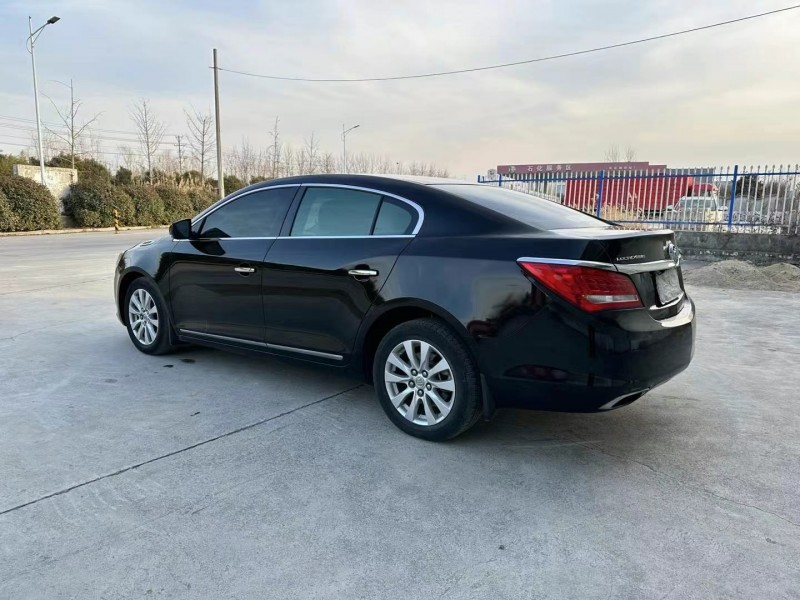 徐州14年别克君越8