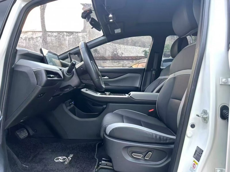廈門22年合創汽車Z034