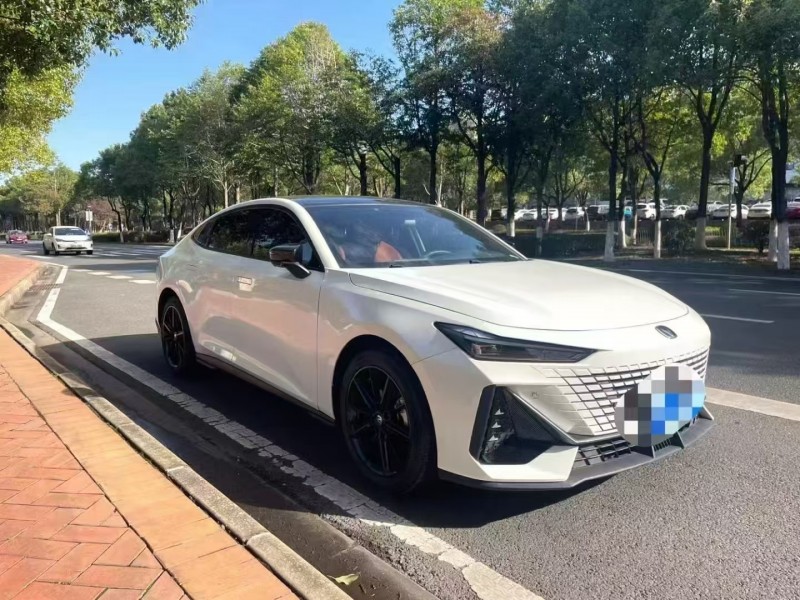 廈門23年長安汽車UNI3
