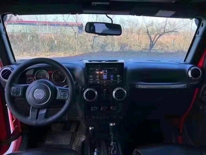 濟寧17年Jeep牧馬人6