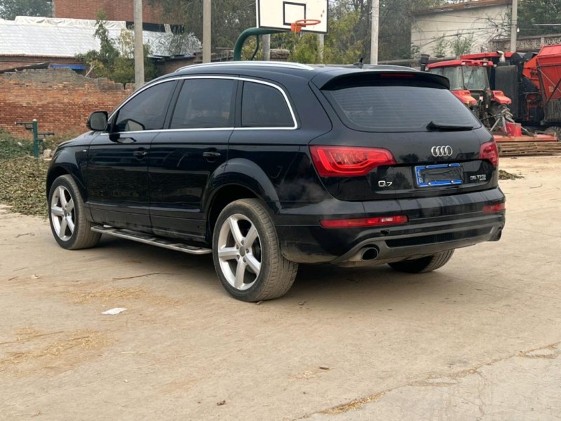 新鄉15年奧迪Q75