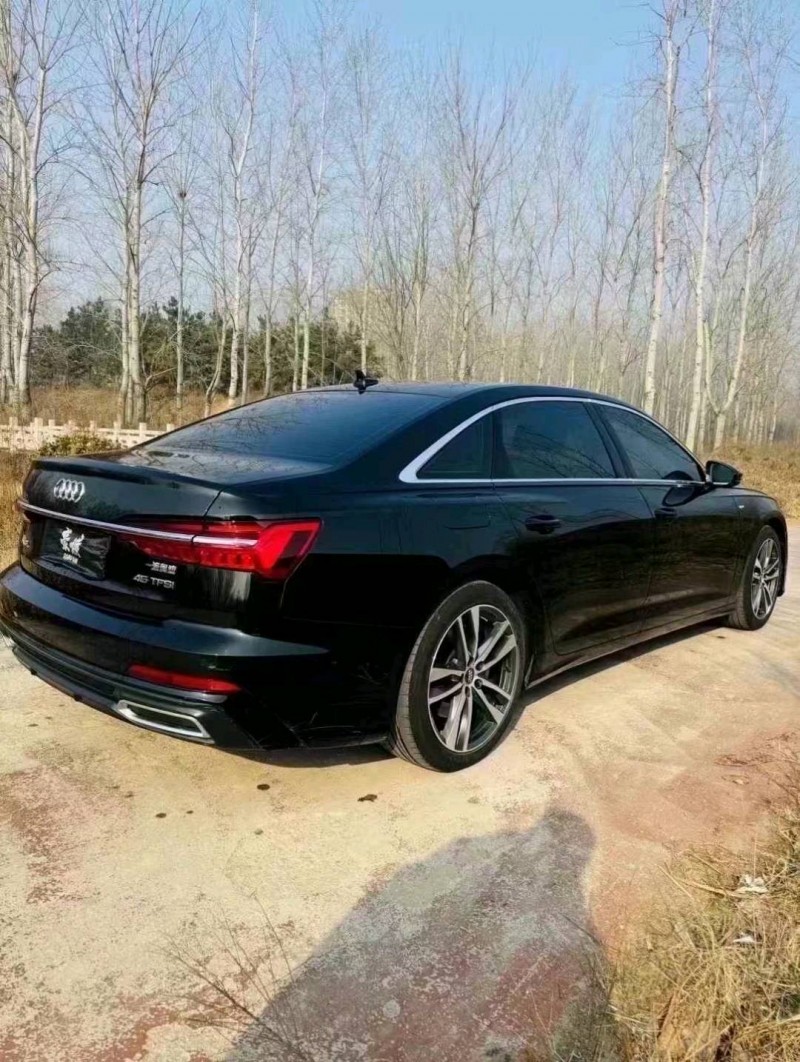 济宁22年奥迪A6L5