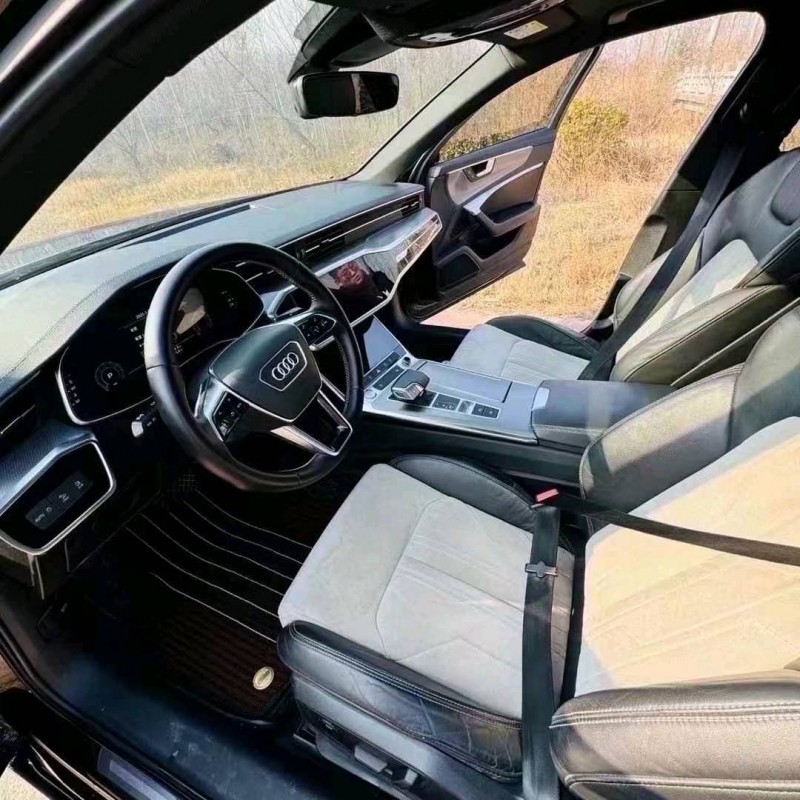 济宁22年奥迪A6L7