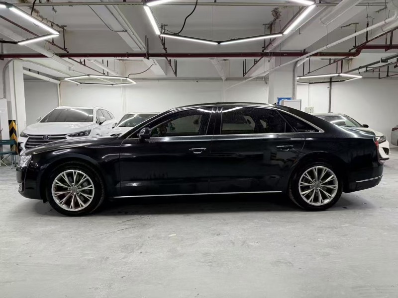 广州17年奥迪A8L4