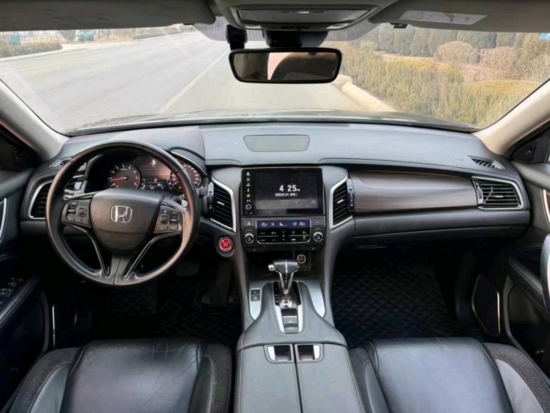 济宁19年本田冠道8