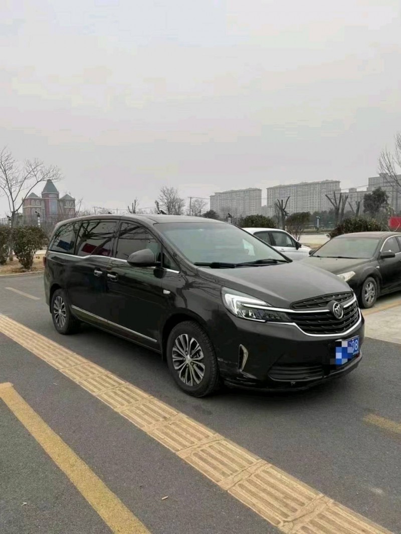 济宁20年别克GL82