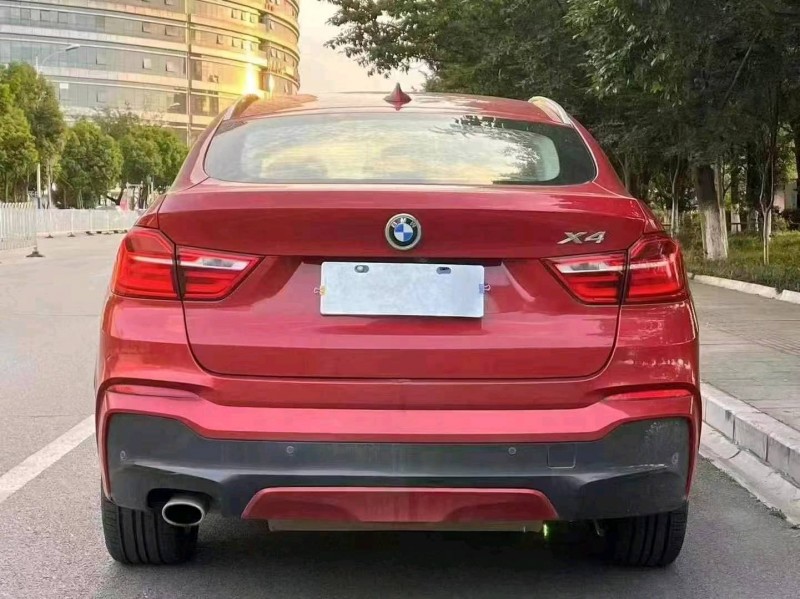 昆明18年寶馬X46