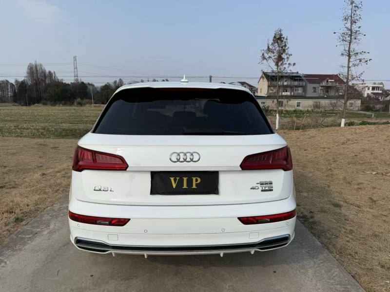 盐城18年奥迪Q59