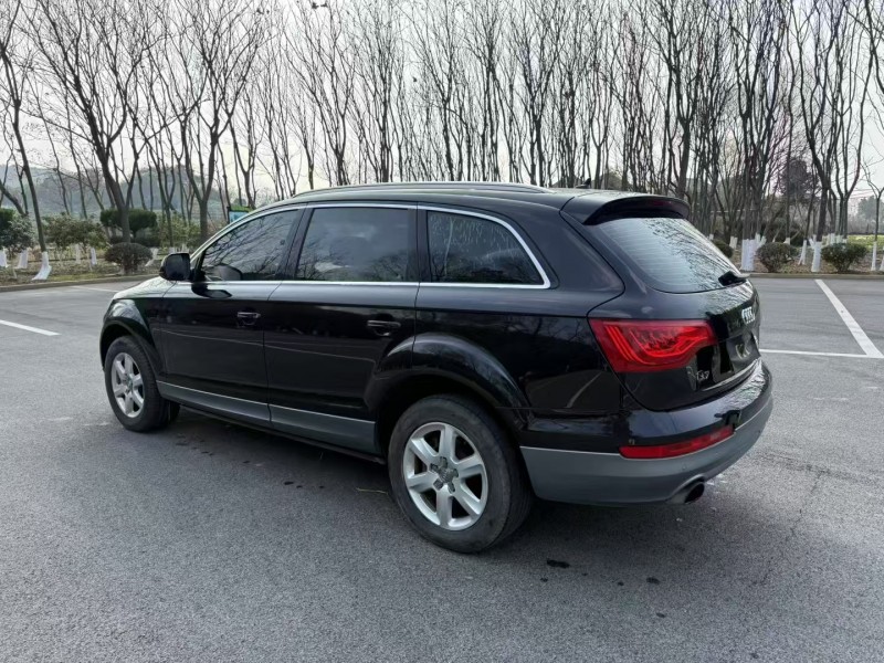 盐城13年奥迪Q74