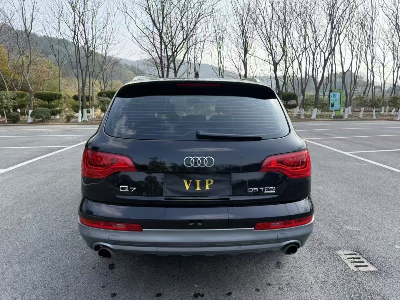 盐城13年奥迪Q79