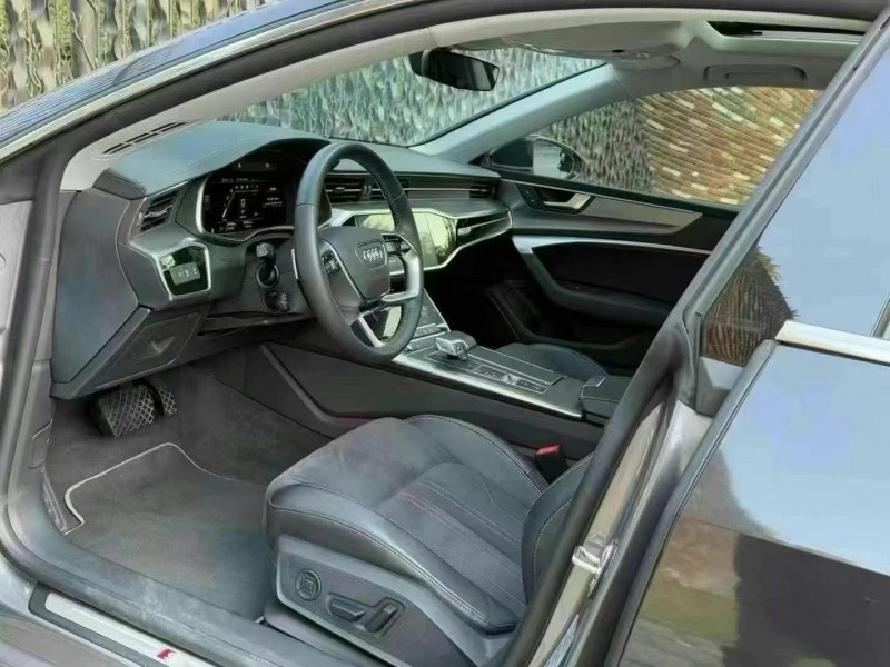 广州24年奥迪A7L4