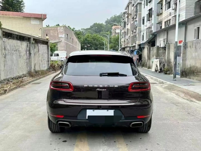 广州16年保时捷Macan9