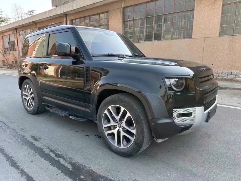 枣庄23年路虎卫士2