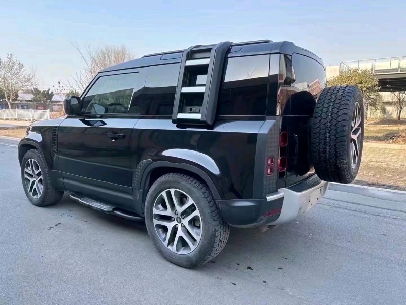 枣庄23年路虎卫士5