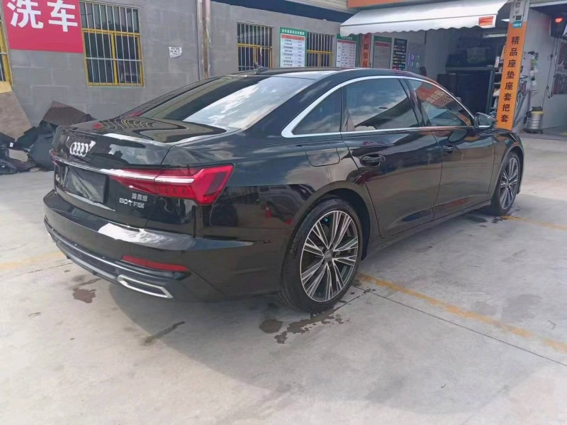 昆明21年奧迪A6L6