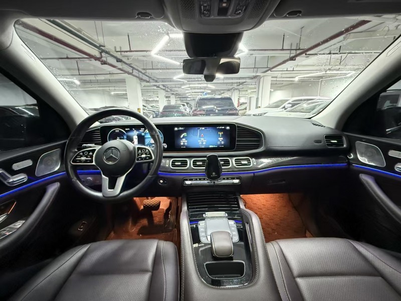 广州22年奔驰GLE8