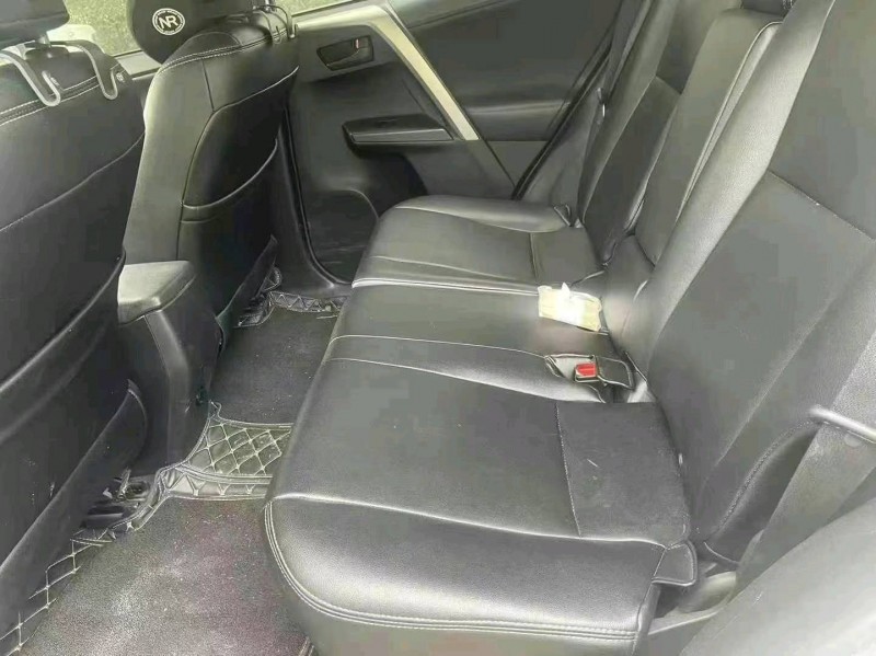 珠海21年豐田RAV46