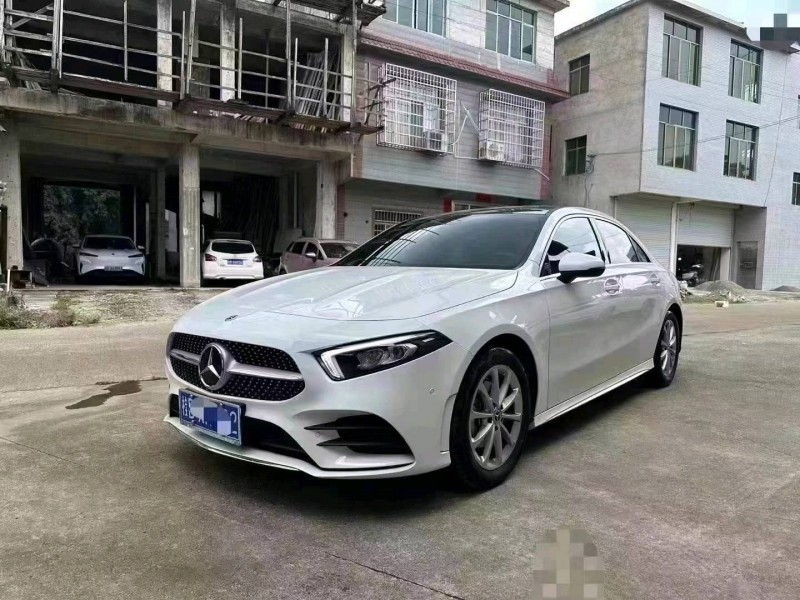 柳州22年奔馳A2