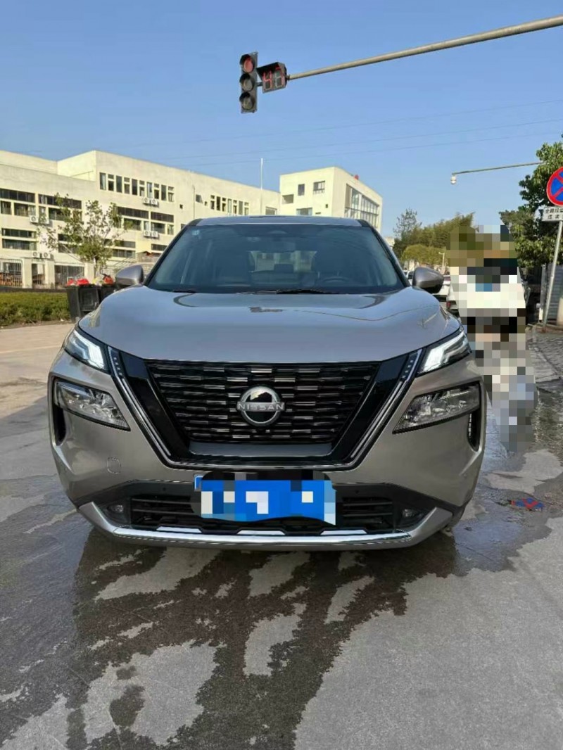 開封23年日產奇駿1