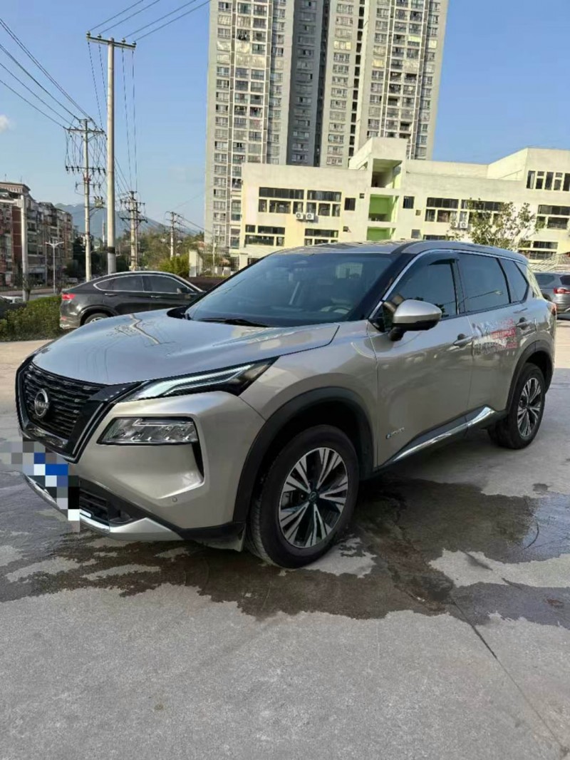 開封23年日產奇駿2