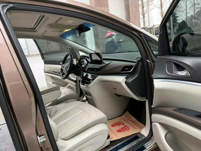 徐州20年别克GL66