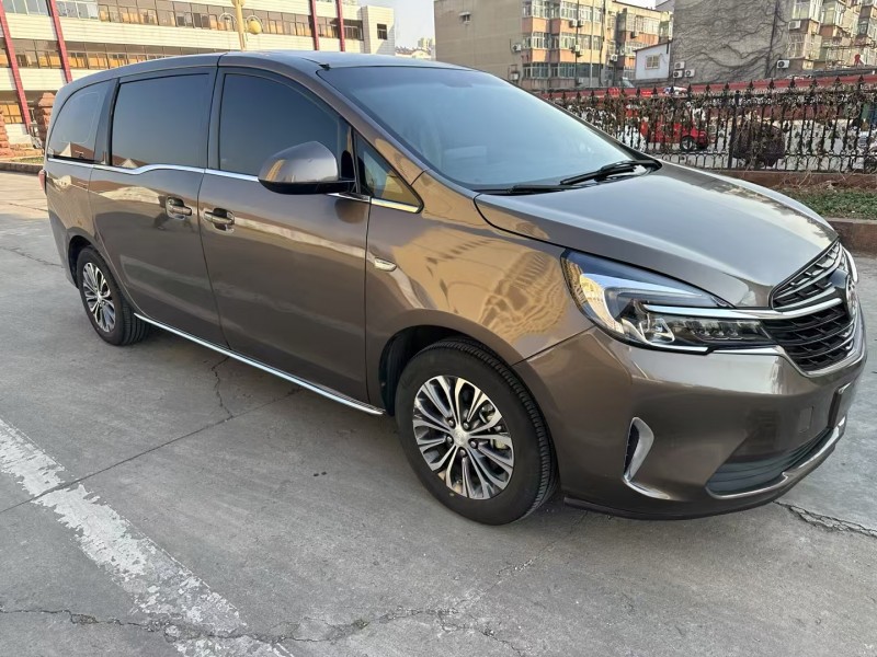 枣庄22年别克GL82