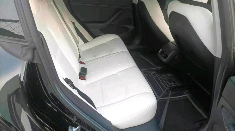 欽州23年特斯拉MODEL 37
