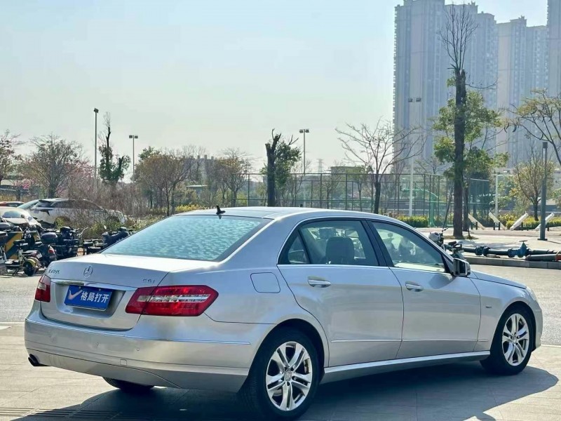 东莞11年奔驰E8