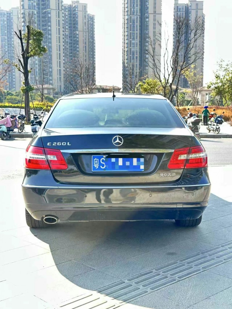 东莞13年奔驰E9