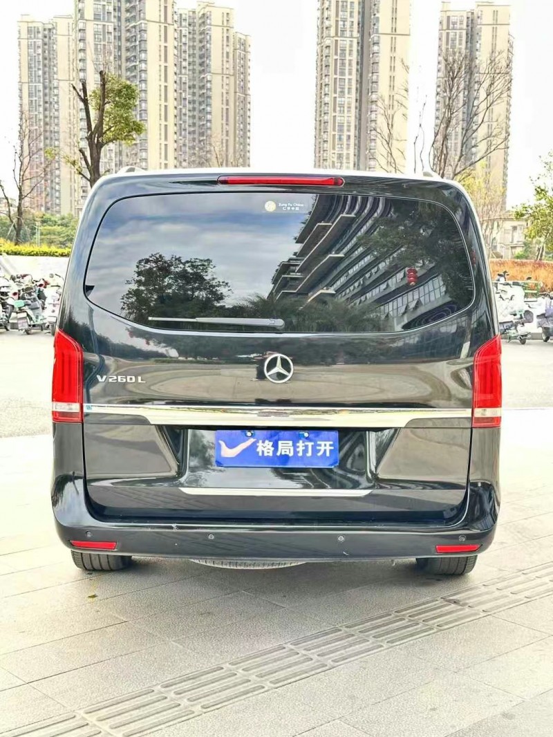 东莞17年奔驰V9
