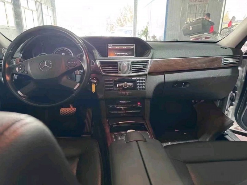 枣庄13年奔驰E8