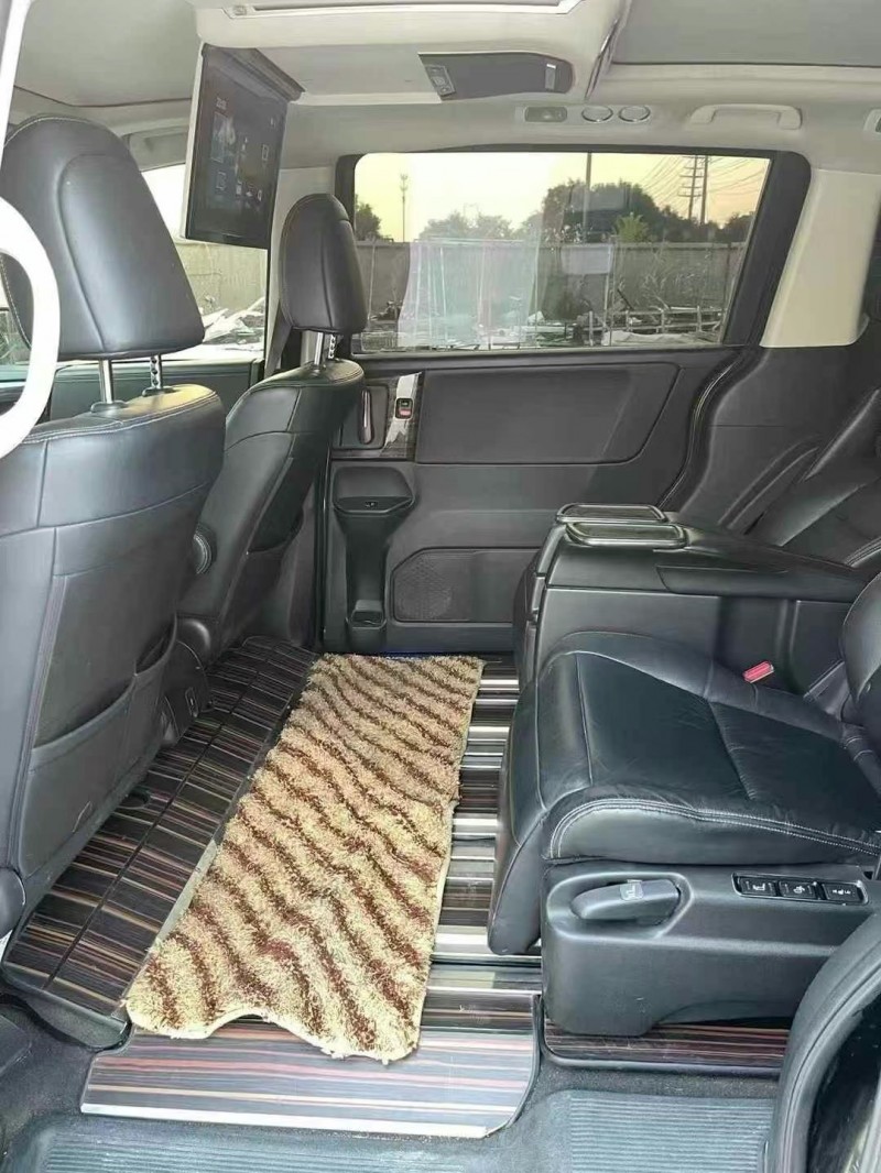 徐州16年本田艾力绅7