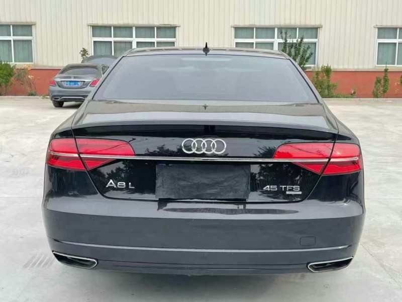 徐州17年奥迪A8L9