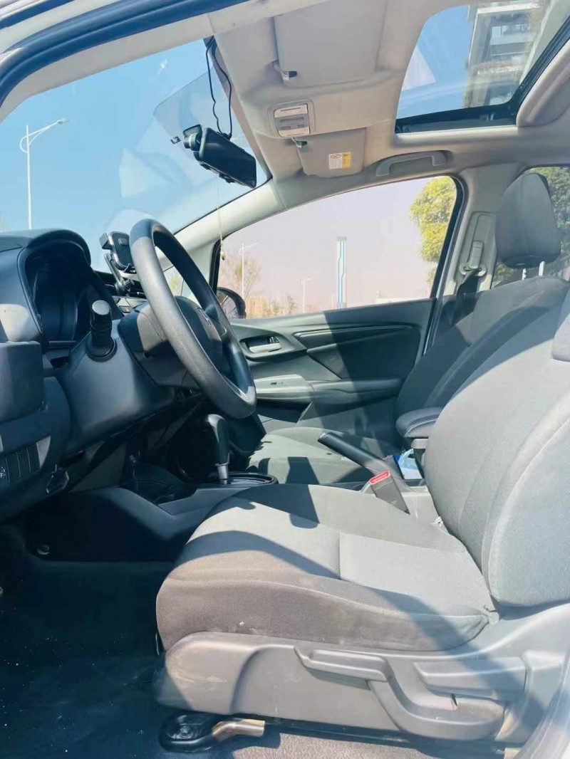 东莞18年本田飞度5