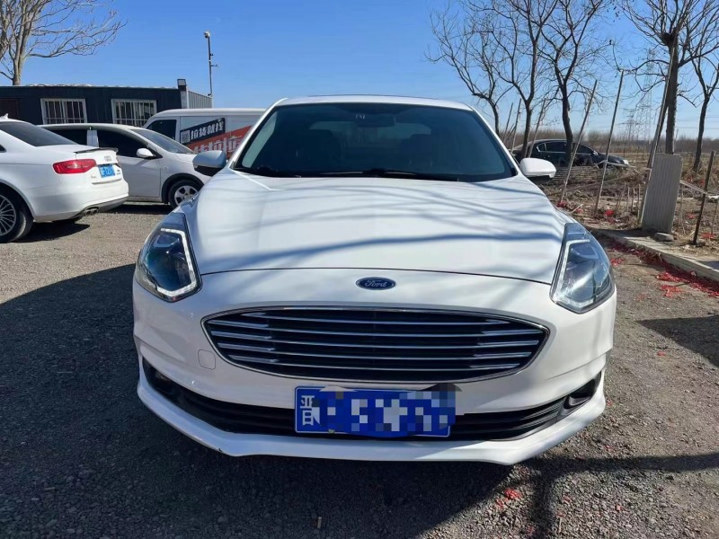 保定20年福特福睿斯1