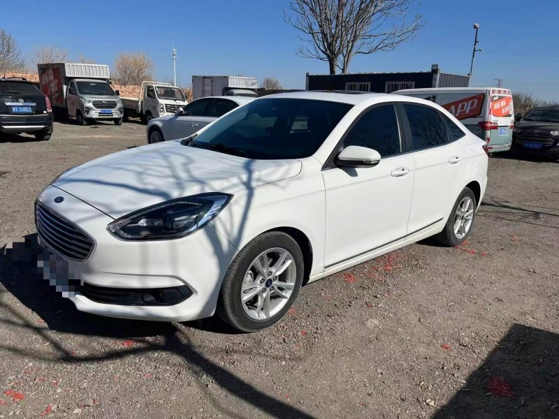 保定20年福特福睿斯2