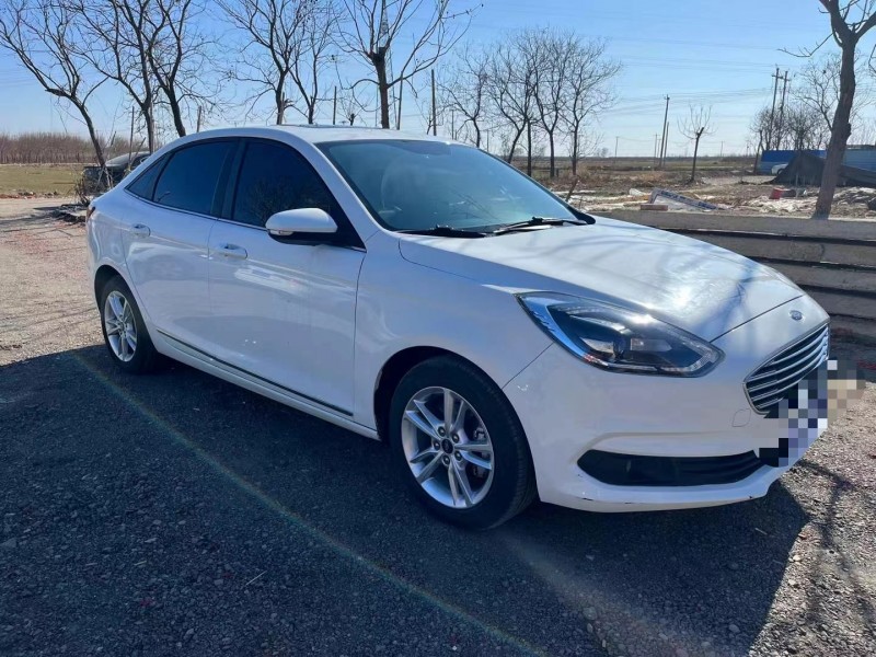 保定20年福特福睿斯3