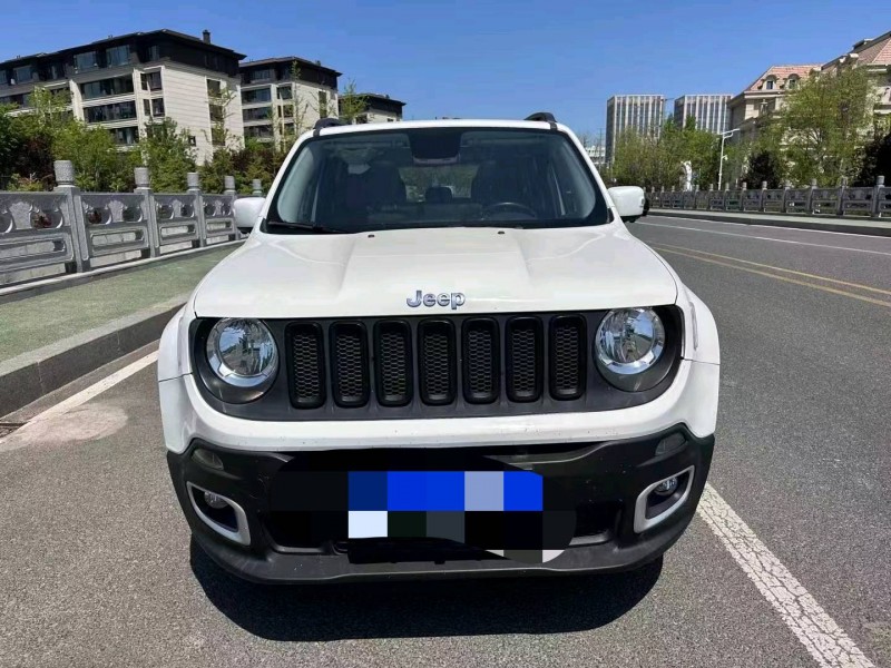 煙臺17年Jeep自由俠1