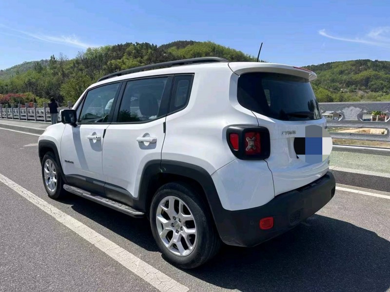 煙臺17年Jeep自由俠3